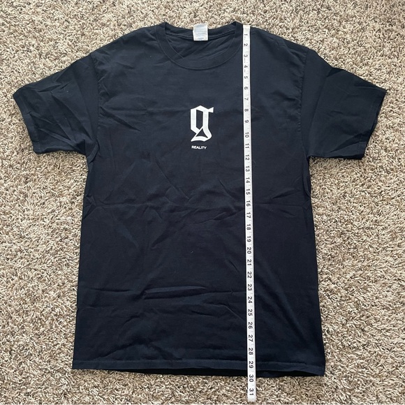 reali-tee - Picture 2 of 5